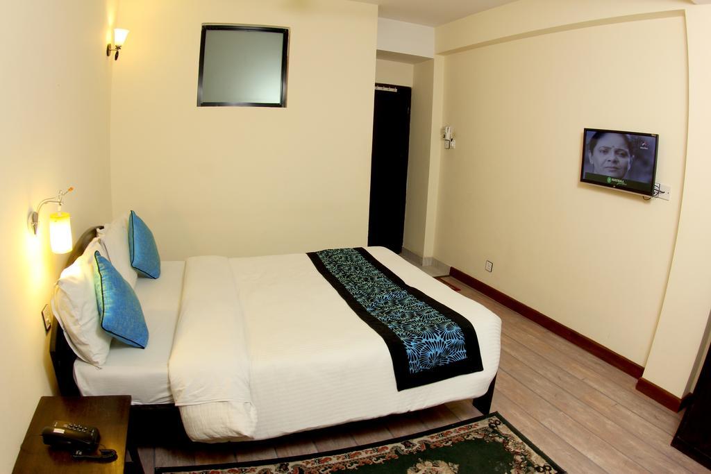 Bag Packer's Lodge Kathmandu Exterior foto