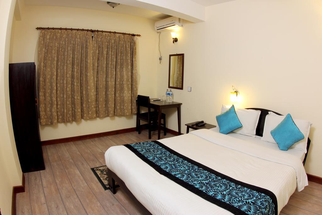 Bag Packer's Lodge Kathmandu Exterior foto