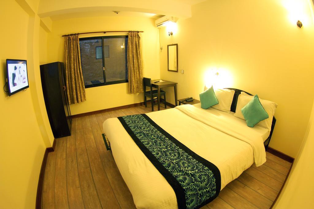 Bag Packer's Lodge Kathmandu Exterior foto