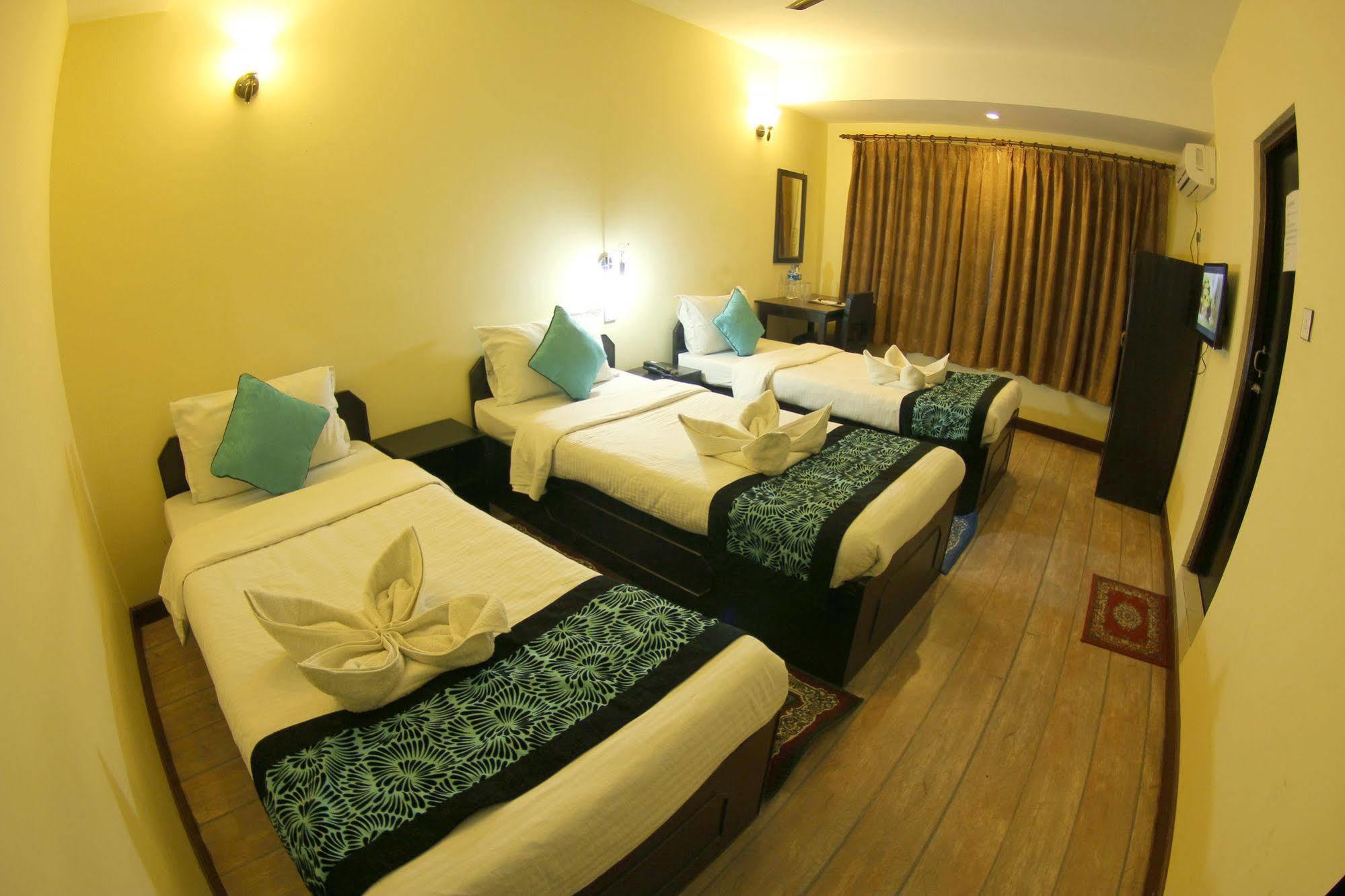 Bag Packer's Lodge Kathmandu Exterior foto